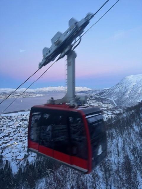 Mountainside Lodge - Breivikeidet Tromsø Eksteriør billede